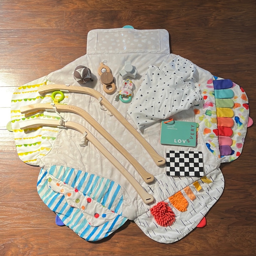 Lovevery Baby Play Gym